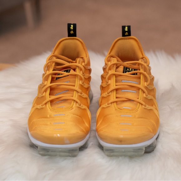 🐝 Air Vapormax Plus- Pollen/Yellow Strike-Women 🐝 - Picture 8 of 8